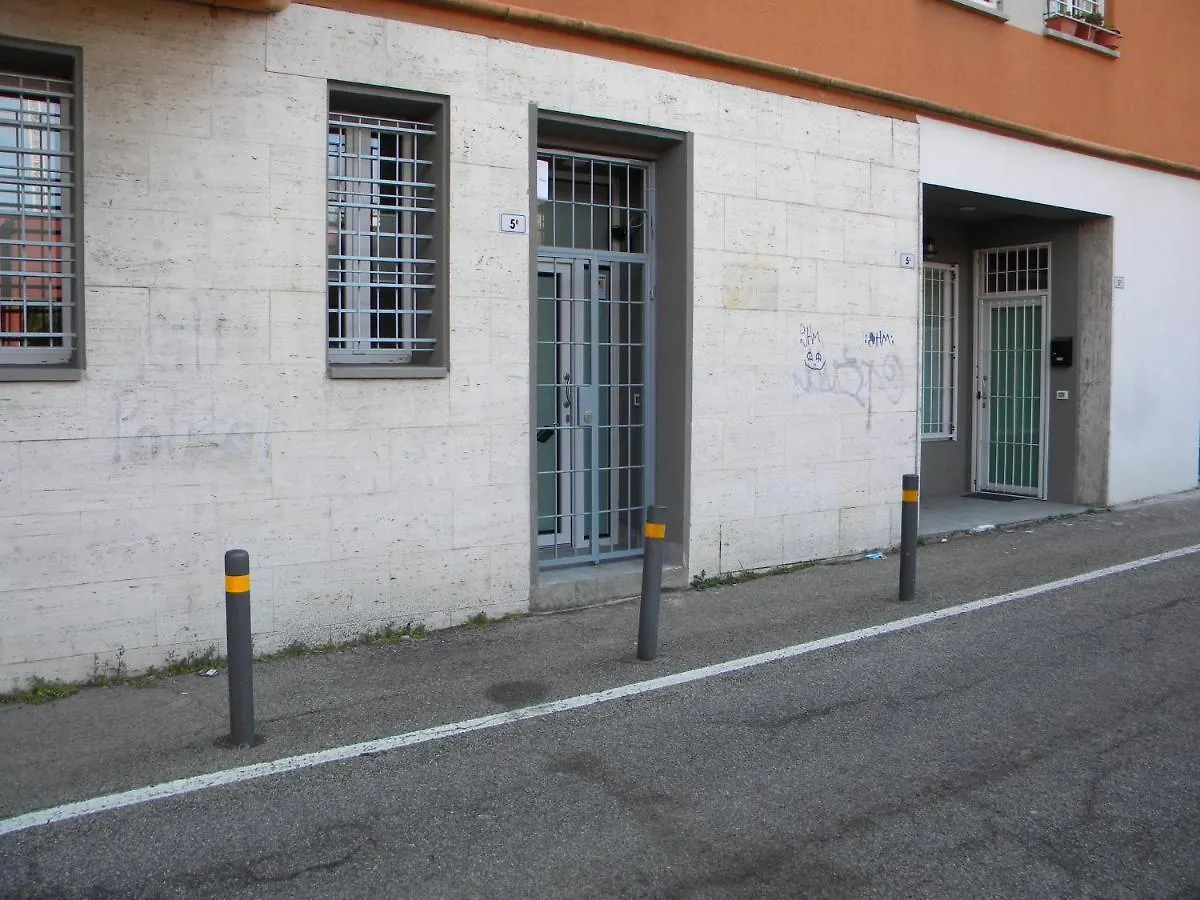 Bologna House Fiera Apartamento Itália