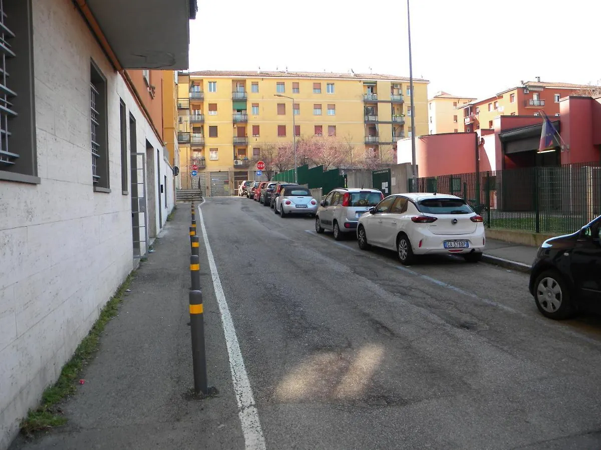 Bologna House Fiera Apartamento 0*,